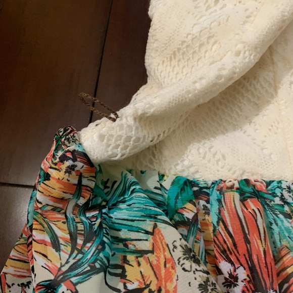 Dress - Picture 4 of 6